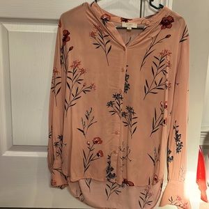 Beautiful floral blouse. Size small. Loft.